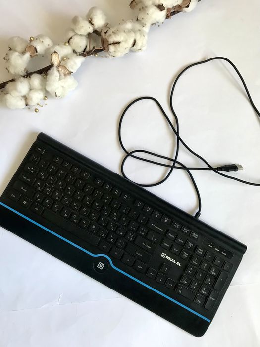 Клавіатура. Не робоча. На запчастини