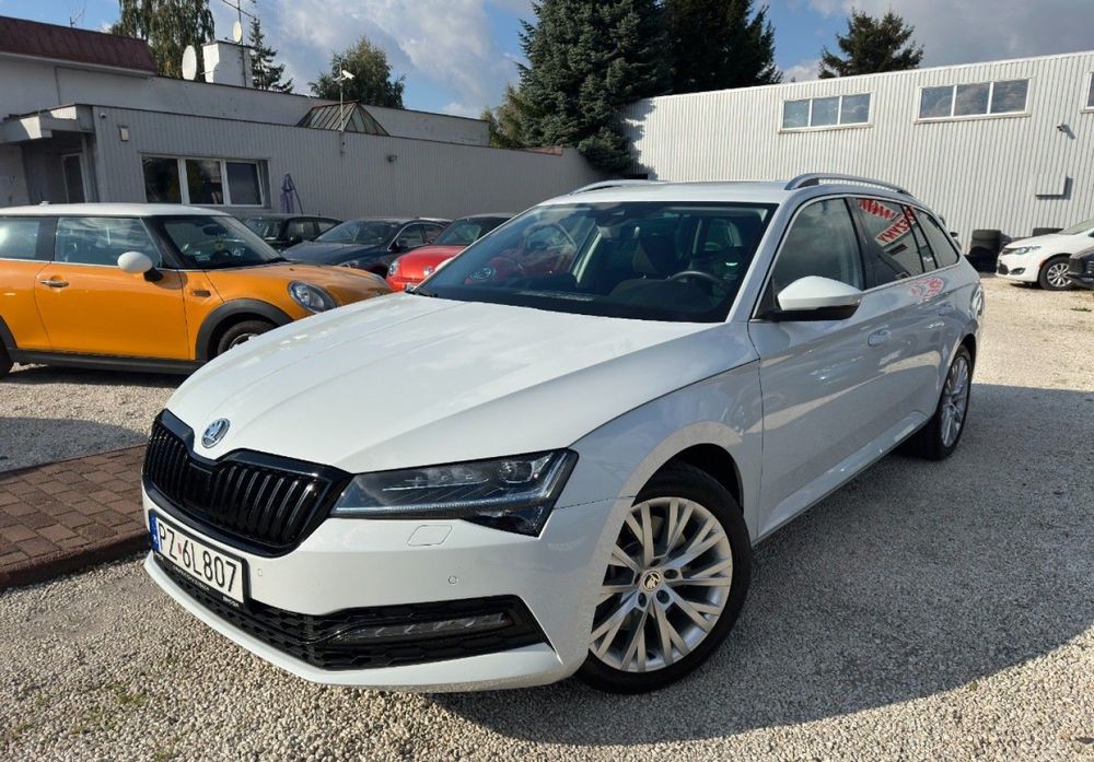 Skoda Superb Skoda Superb VRS 2.0 TSI 4x4 Kombi LIFT