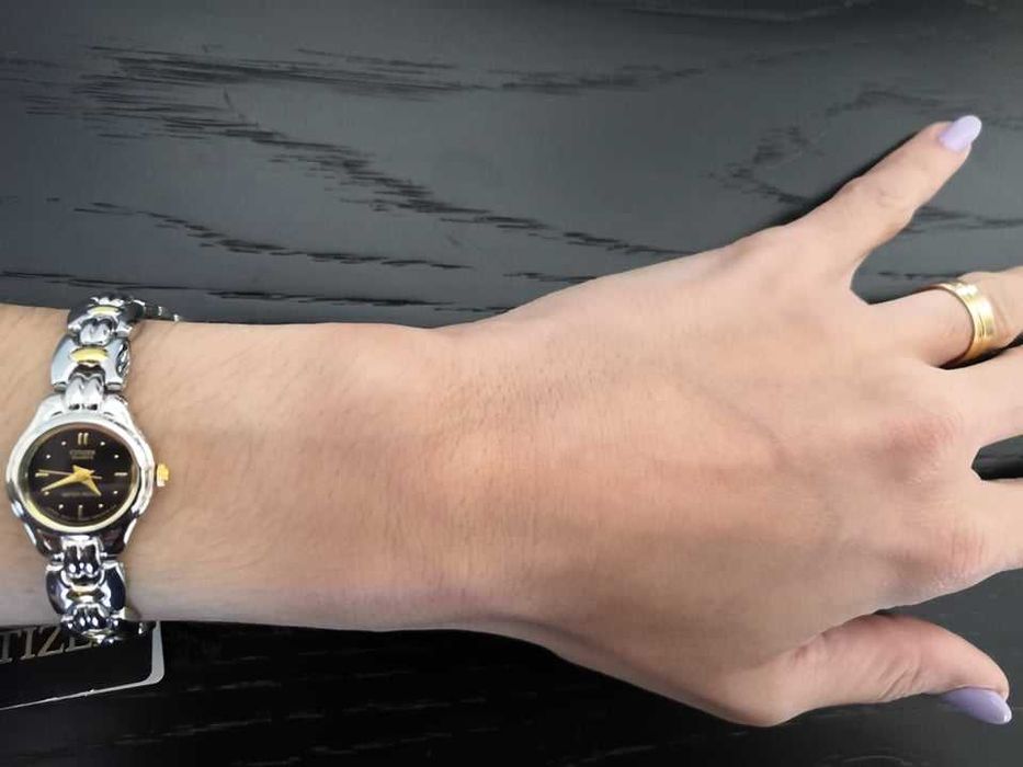Relógio de Pulso de Senhora (Citizen EK6320-59E, Novo e Original)