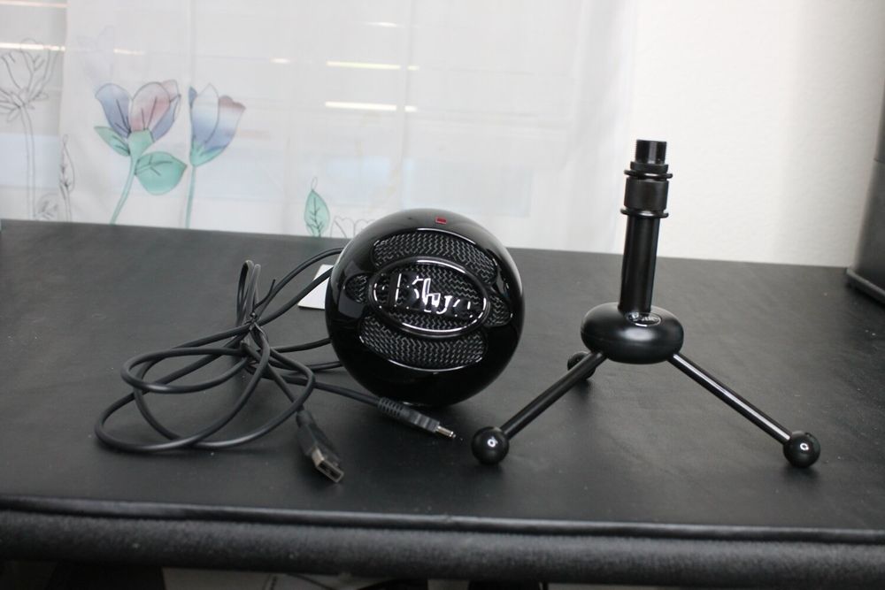 Microfone Blue Snowball + suporte | NOVO