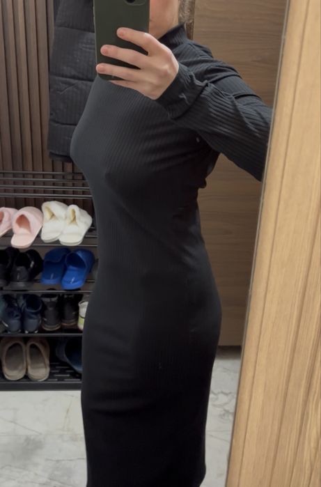 Сукня вечірня з відкритою спиною