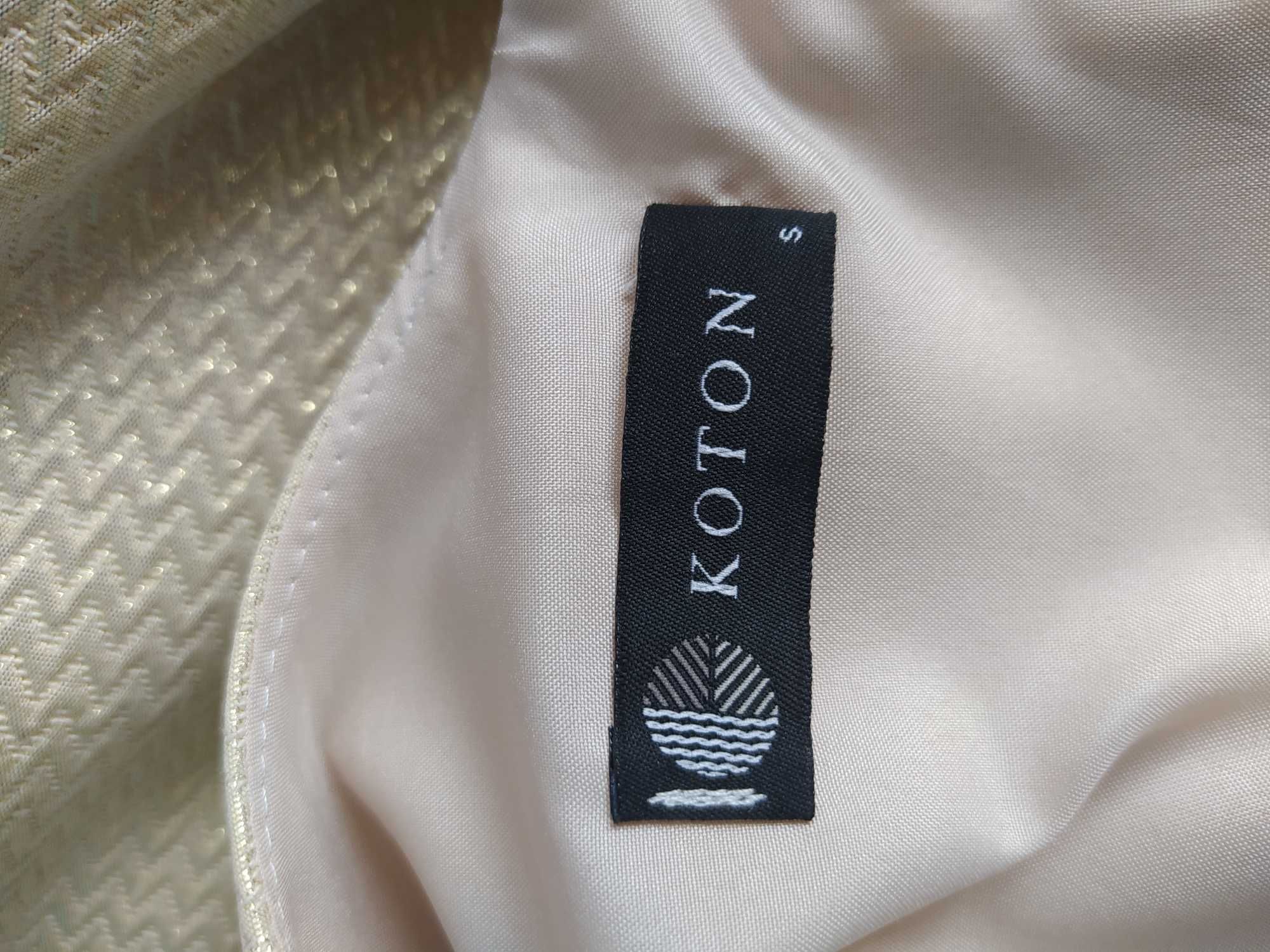 Elegancka złota sukienka