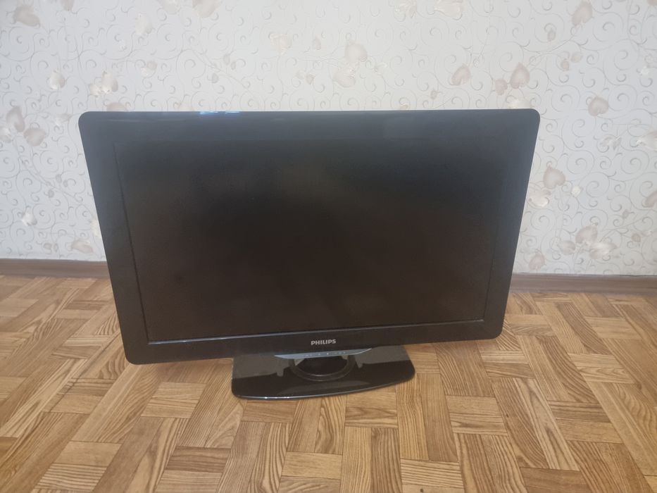 Продам телевізор Philips 32" 32PFL4606H/58
