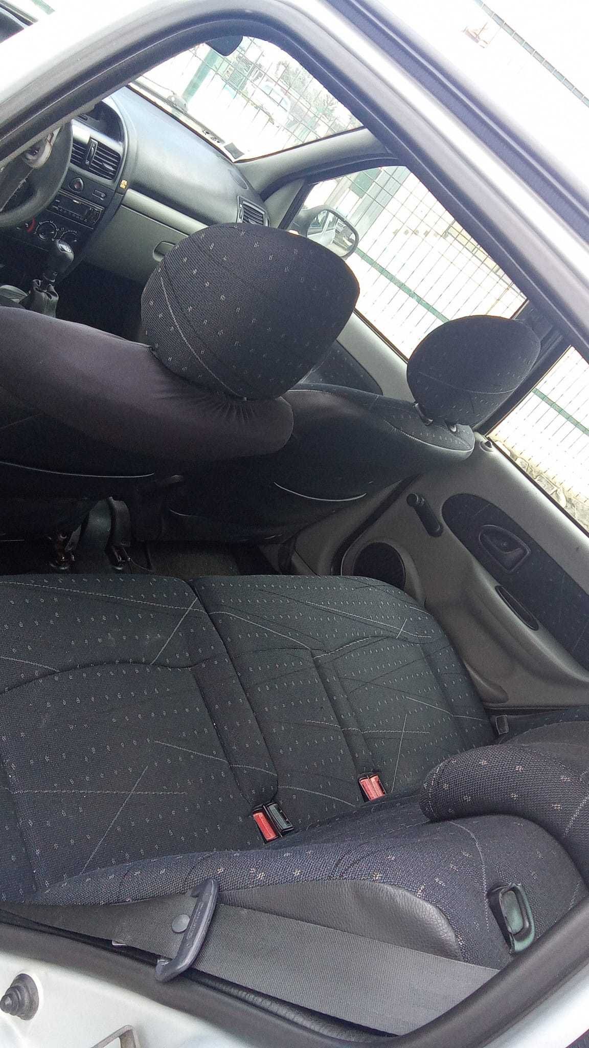Renault Clio carro muito bom