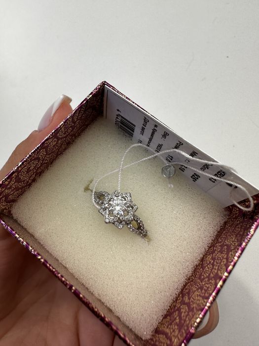 Продам кольцо от КЮЗ Ювелір срібло