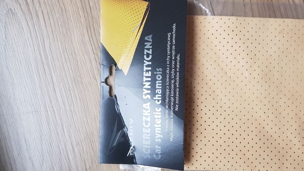 Nowa ściereczka syntetyczna z irchy 20x30xm do samochodu