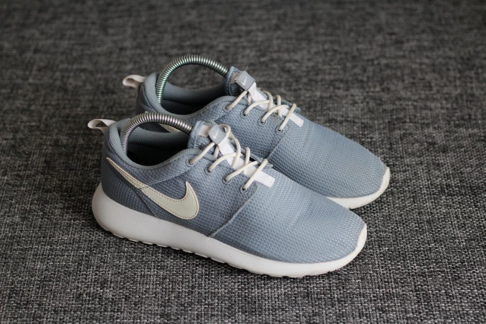 Кросівки Nike Roshe Run Оригінал 38р фосфорні логотипи і шнурівки