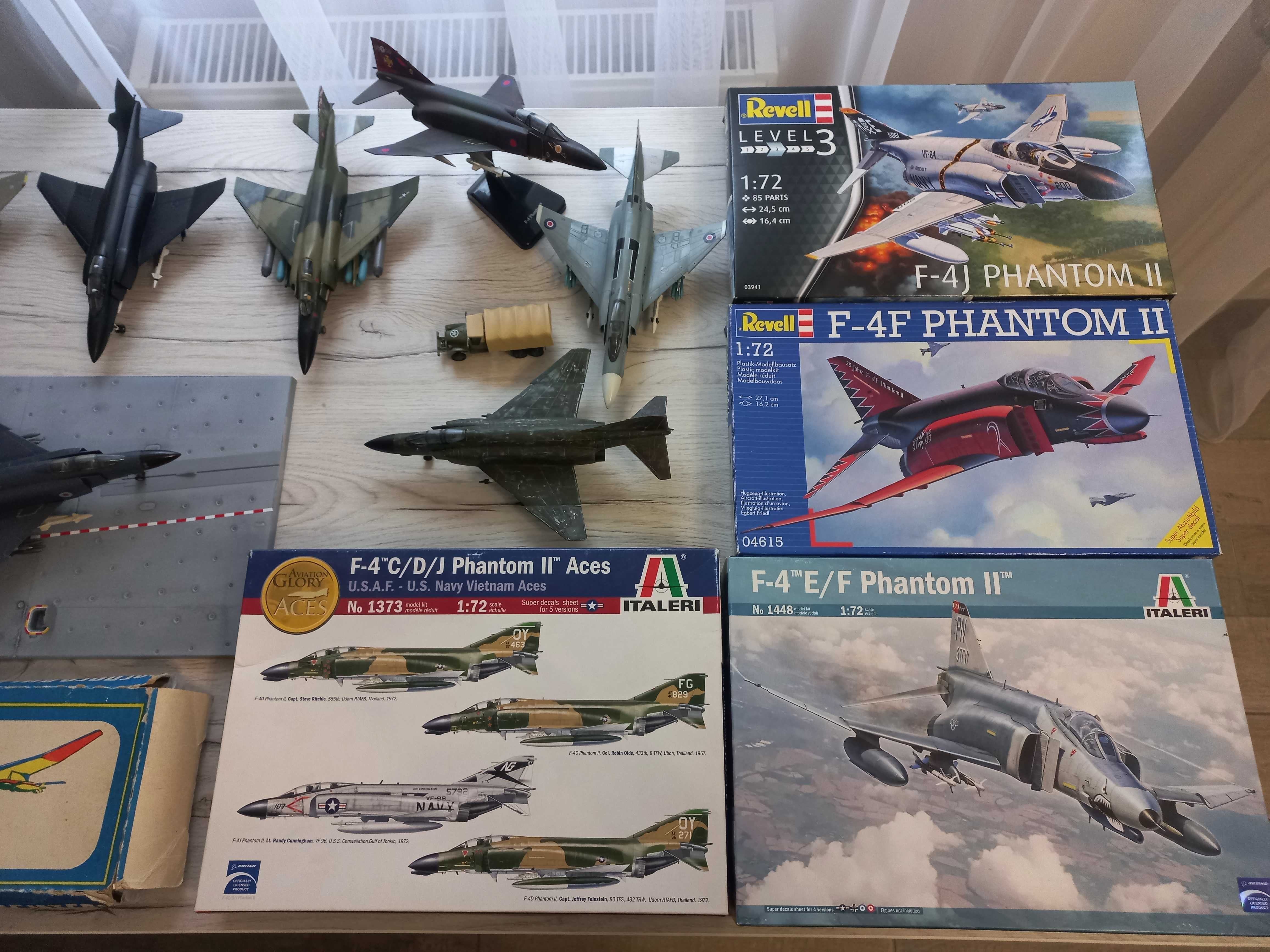 Модель F4 Phantom II 1/72