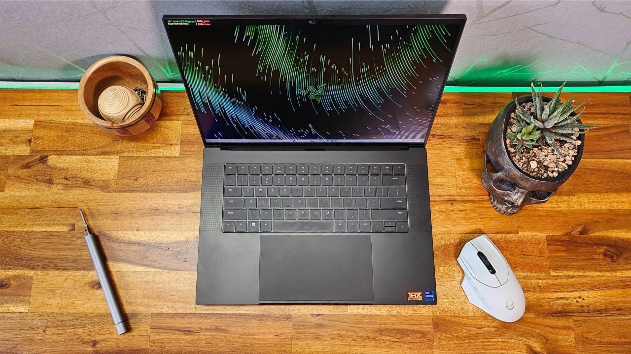 Эксклюзив!Razer Blade 16 (13950HX/32Гб/2Тб/4090/Mini-LED),гарантия.