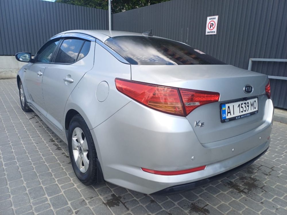 Продається  Kia K5 2012 2.0 Газ