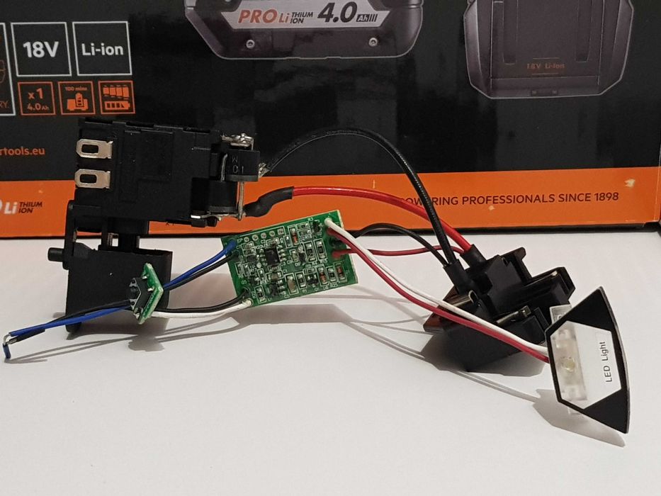 Wylacznik wlącznik do AEG BS-18C2LI wkrętarka wiertarka 18v nowy