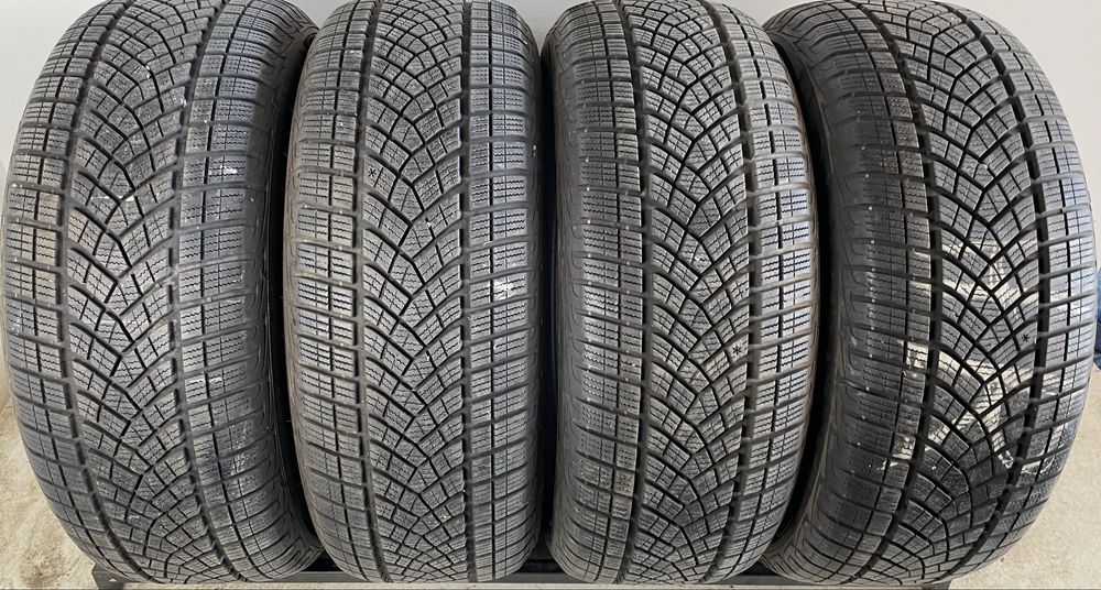 255/55R19 111H GoodYear Ultra Grip Performence Suv