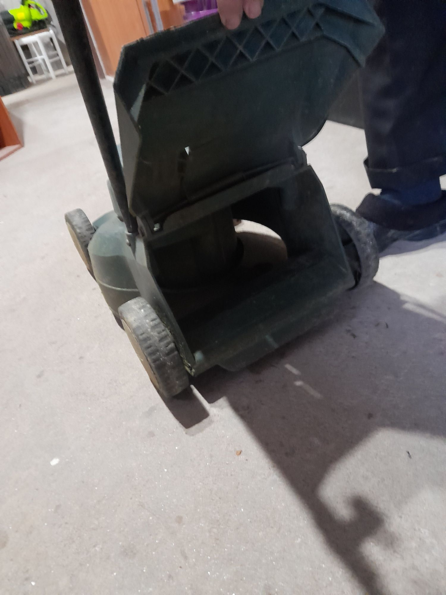 Corta relva  cesto
