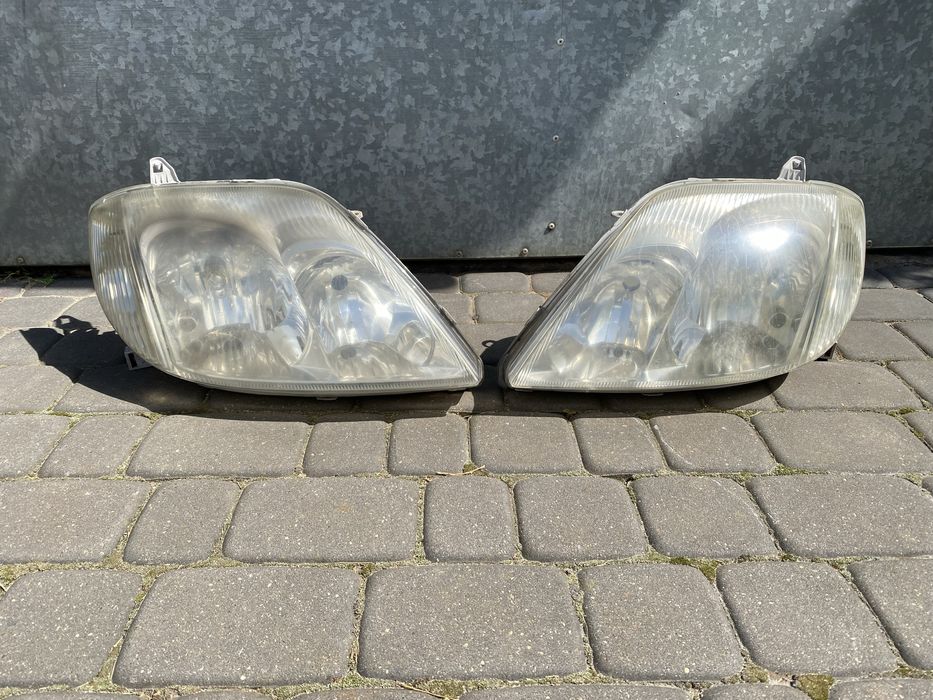 Lampa przednia corolla e 12 lewa