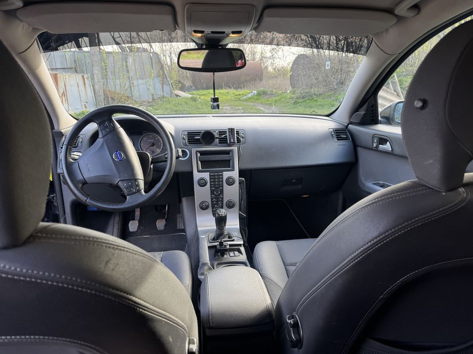 Volvo v50 2.0D momentum