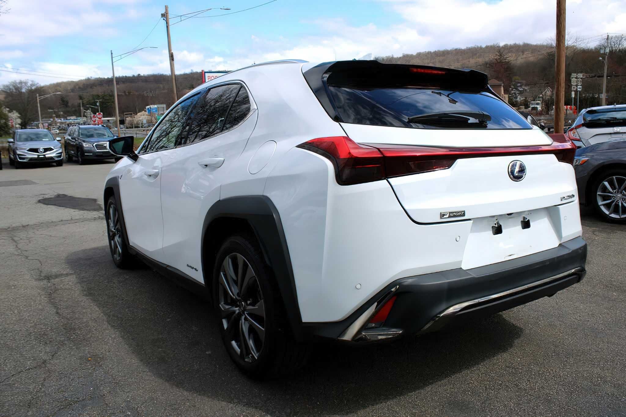 Lexus UX Hybrid 2020