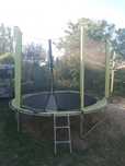Trampolina ogrodowa