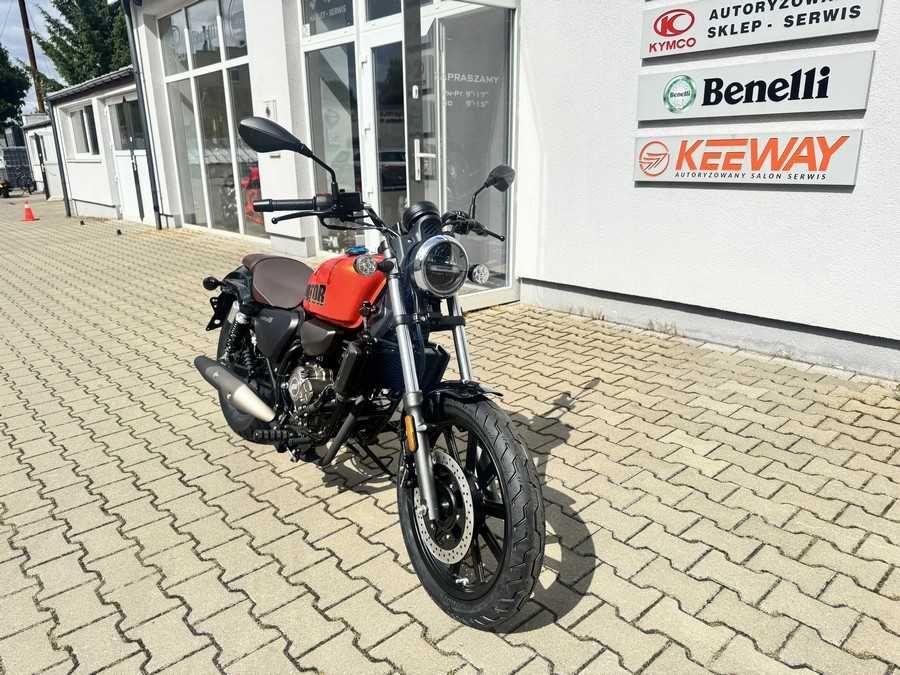 QJMOTOR SRV 125 model 2025