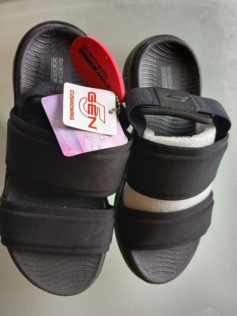 Сандалі Skechers