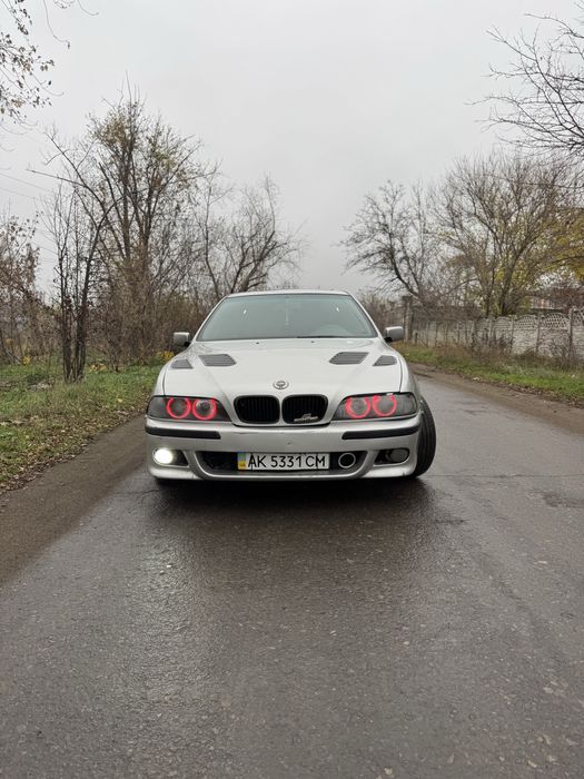 BMWe39 528i 2000г механика