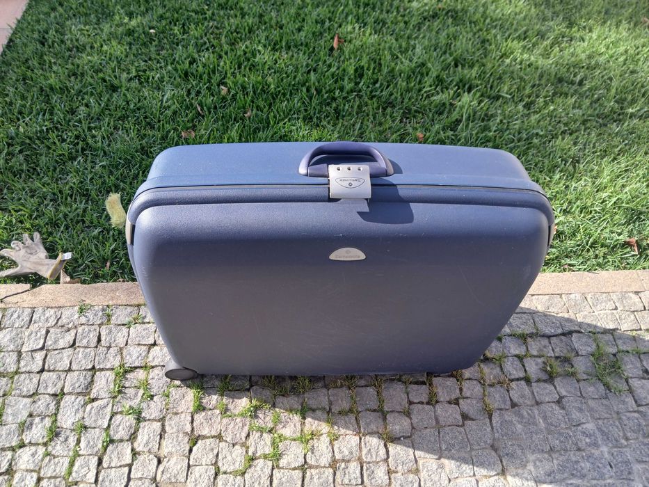Mala de viagem ( marca samsonite )