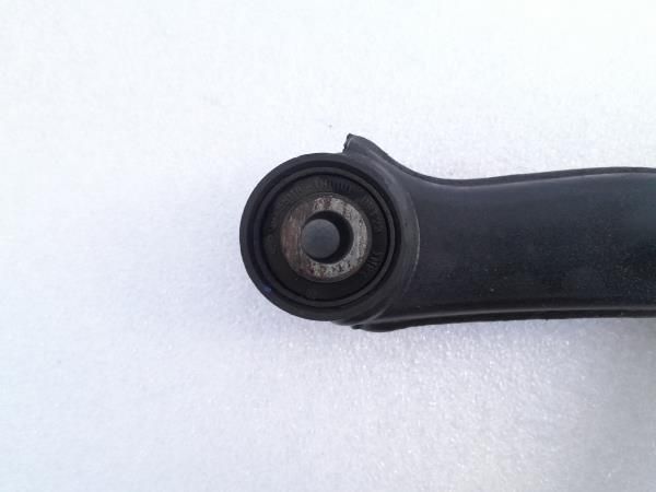 Braço de suspensão trás direito KIA Ceed (ED)