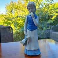 Porcelanowa figurka GDR dziewczynka z lalką
