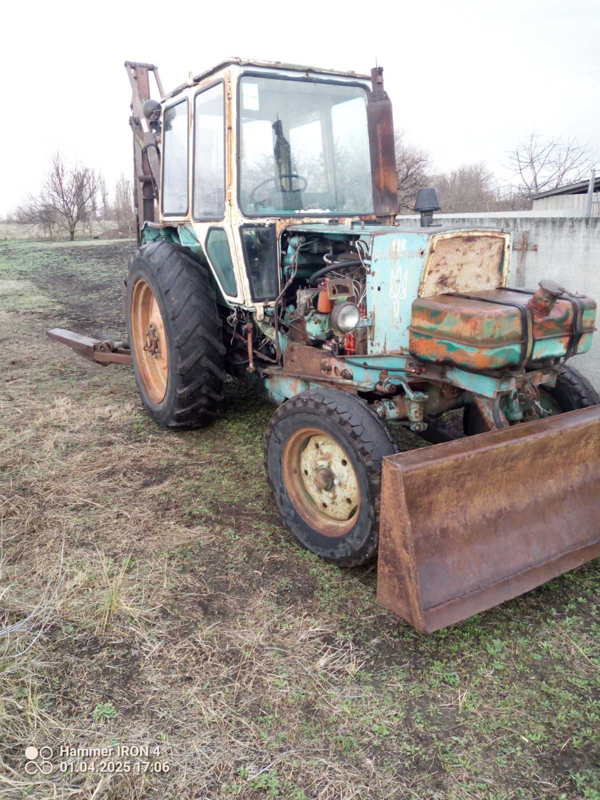Продам трактор ЮМЗ екскаватор