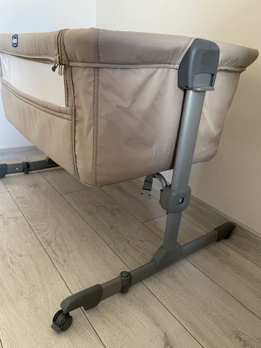 Łóżeczko dostawne dostawka Chicco Next 2 Me Essential beżowe (Dune)