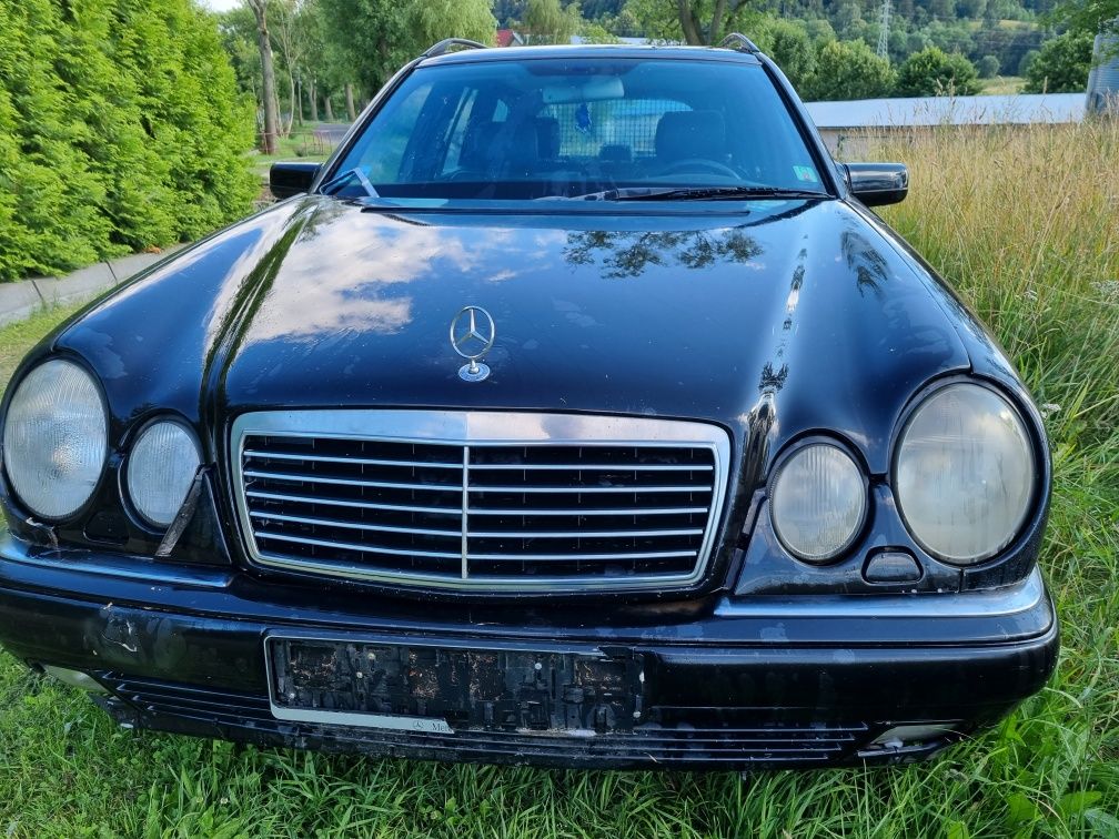 Mercedes w210 awangarda 1999r 3.0 d lampy ksenon ksenonowe