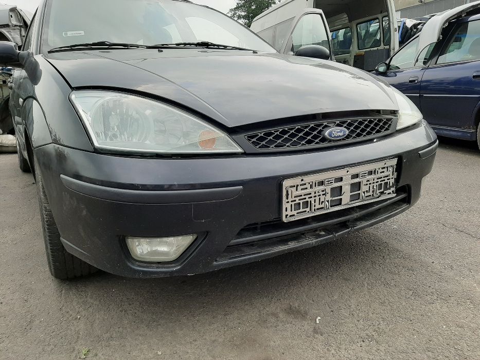 Ford Focus MK1 1.8 TDCi 2003r kombi.Lampa przednia