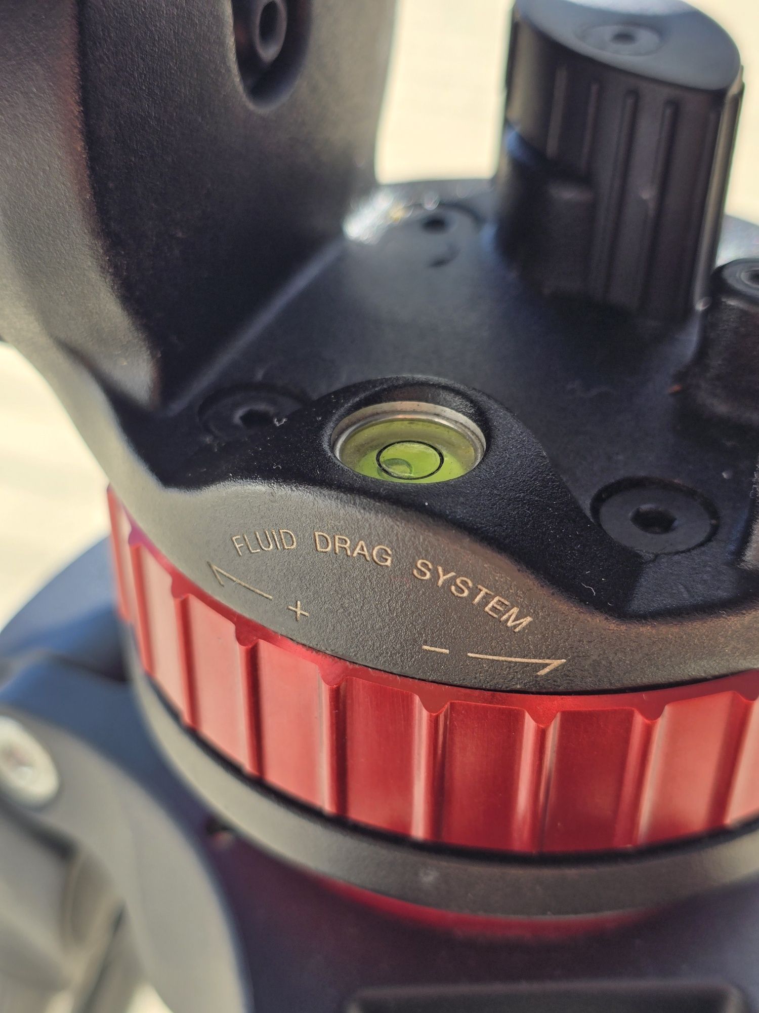 Statyw Manfrotto do dużych kamer MVT502AM z głowicą MVH502AH