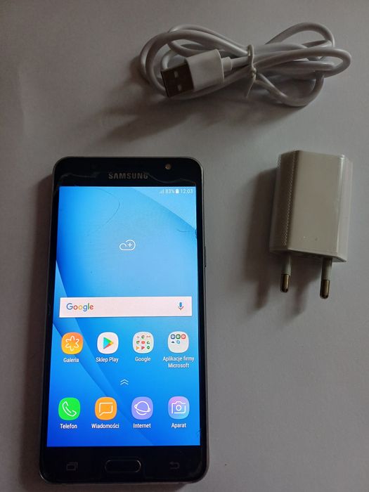 Używany sprawny telefon Samsung J5 2016r