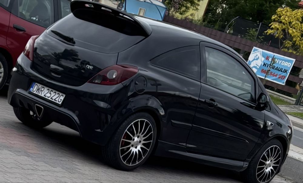 Opel corsa opc 1.6t 192km