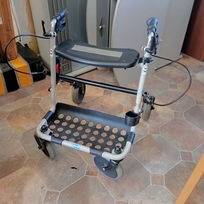 Chodzik,Balkonik,Rollator