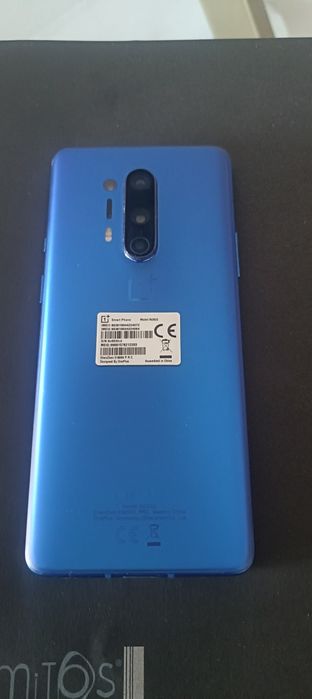 One plus 8 pro 12+12 de RAM e 256 de memória