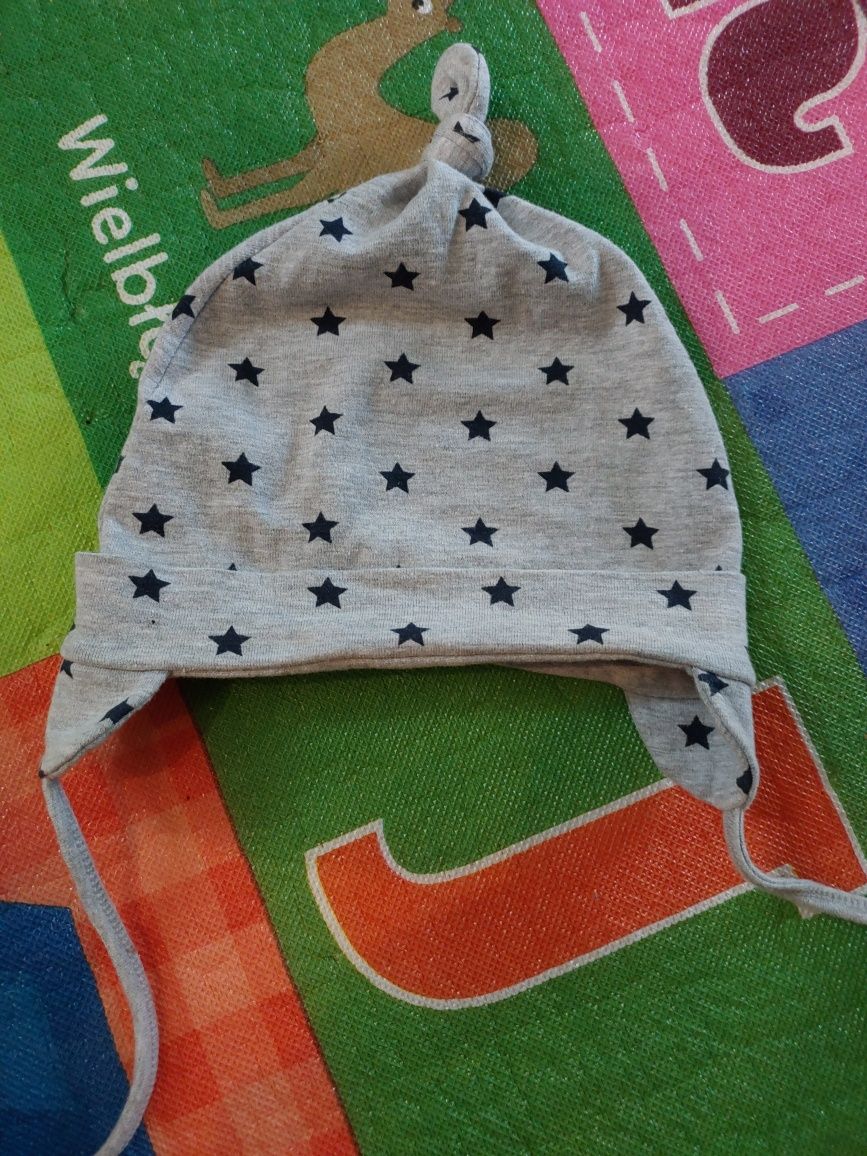 Czapka wiązana 40/42