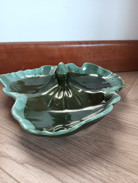 Patera ceramiczna dzielona na trzy zielona liść