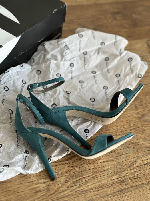 Босоніжки Michael Antonio