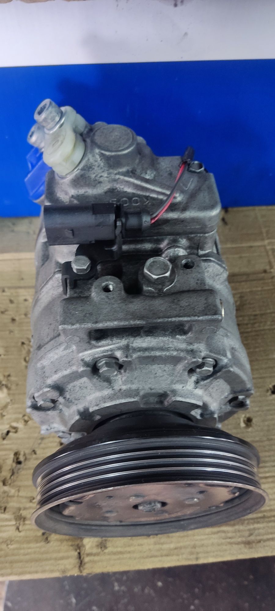 Compressor de ar condicionado Audi Á4e 2002 a gasóleo