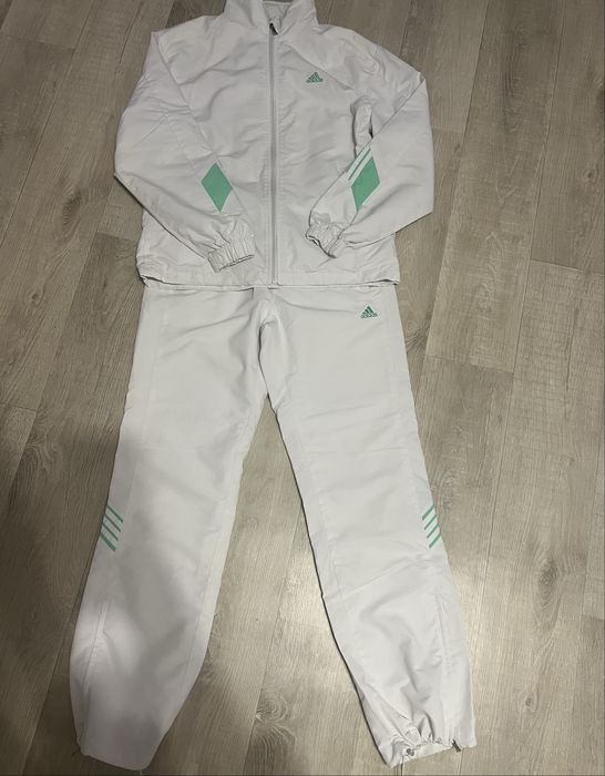 Костюм жіночий adidas