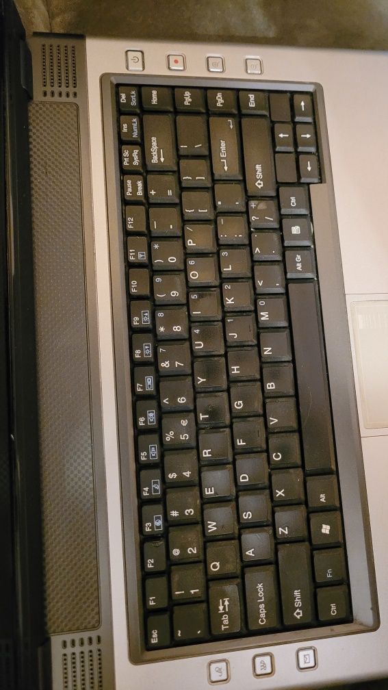 Laptop uszkodzony
