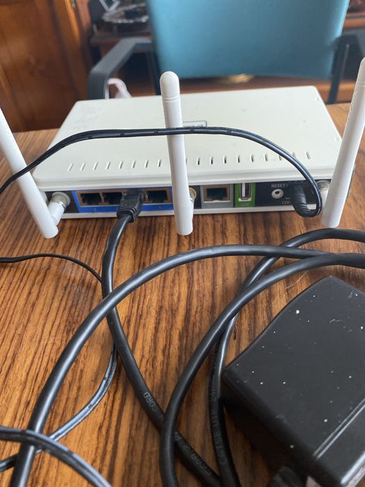 Router bezprzewodowy  D-Link Dir-655 + zasilacz 12V 2A