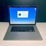 MacBook Pro i7, 16GB (15" Retina,  2014) HD 500GB, 2 placas gráficas.