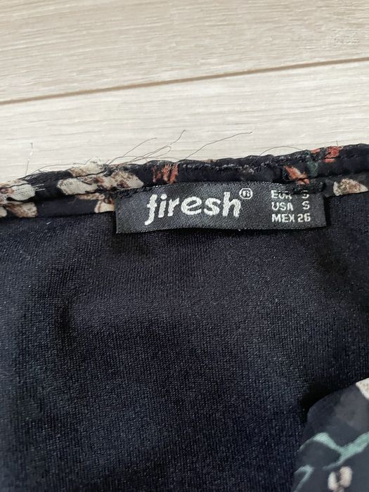 Гарна сукня з принтом