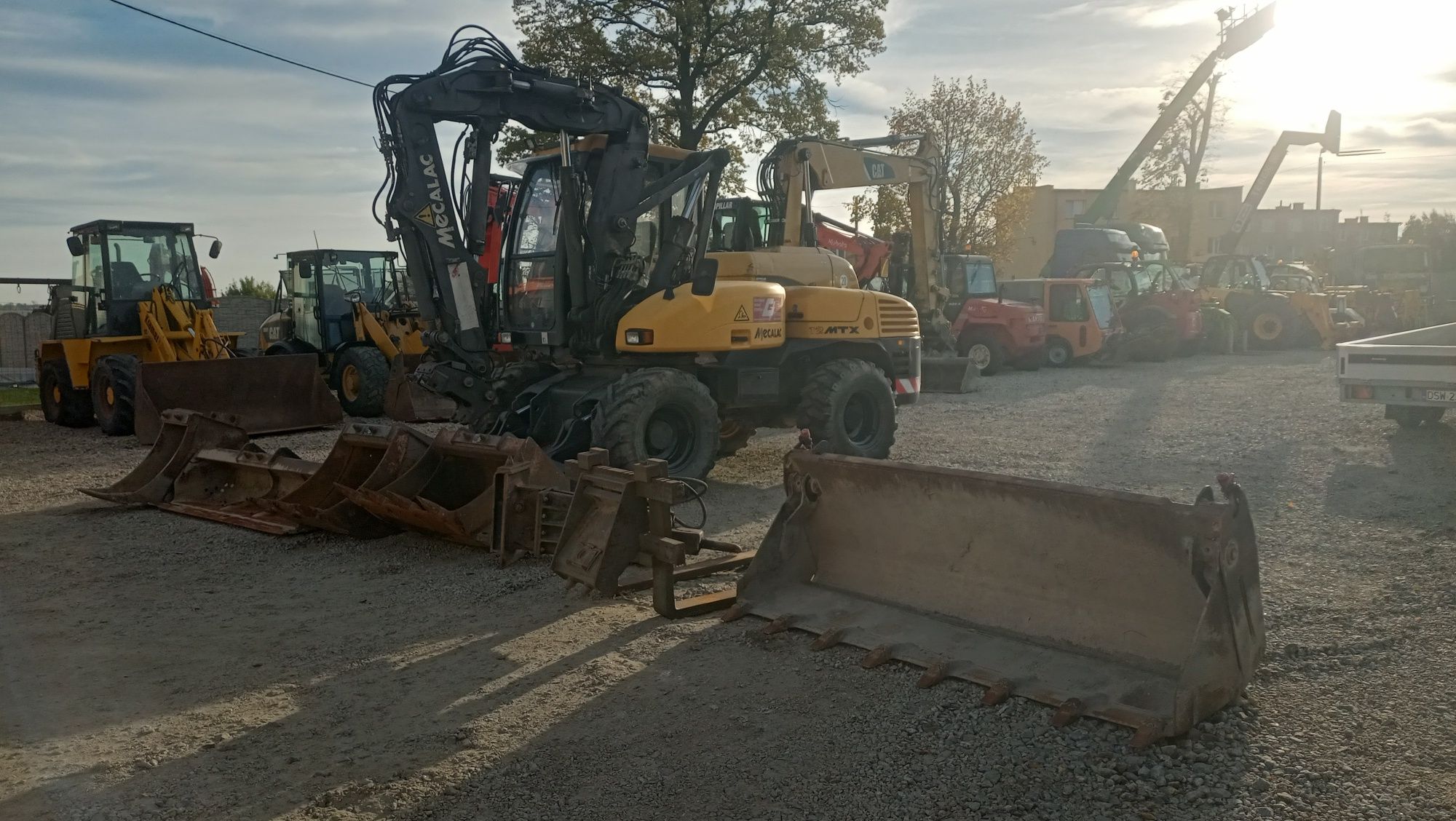 Mecalac 12 mtx 2011 PELNY OSPRZĘT ładna z Niemiec łyżki