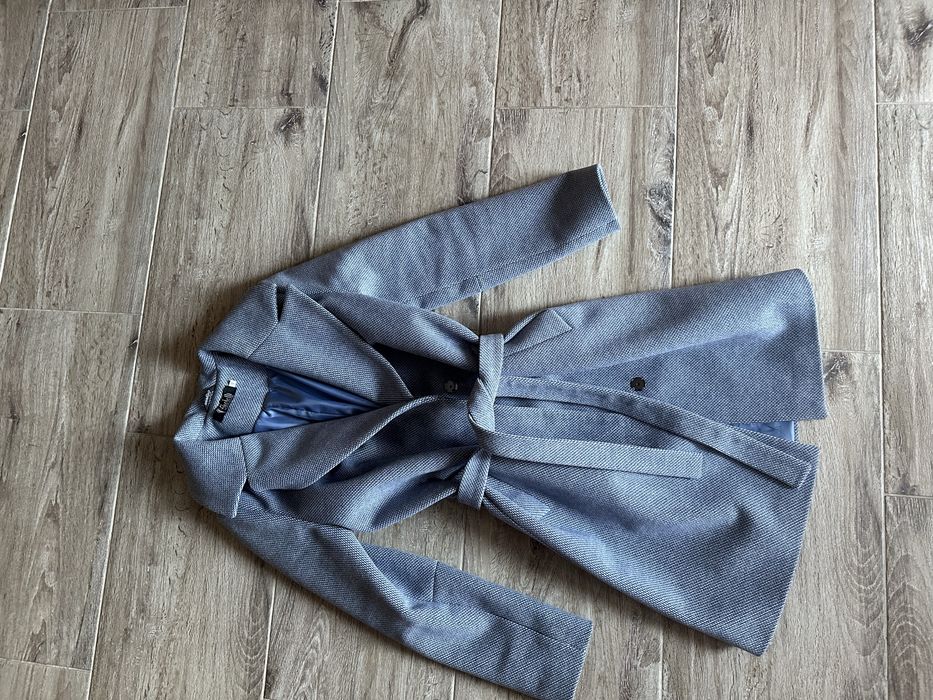 Шикарне пальто шерсть італія 46-48 розм