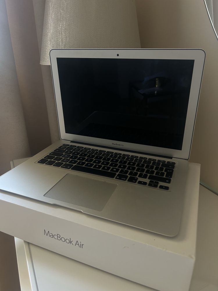 MacBook Air 13 A1466 srebrny