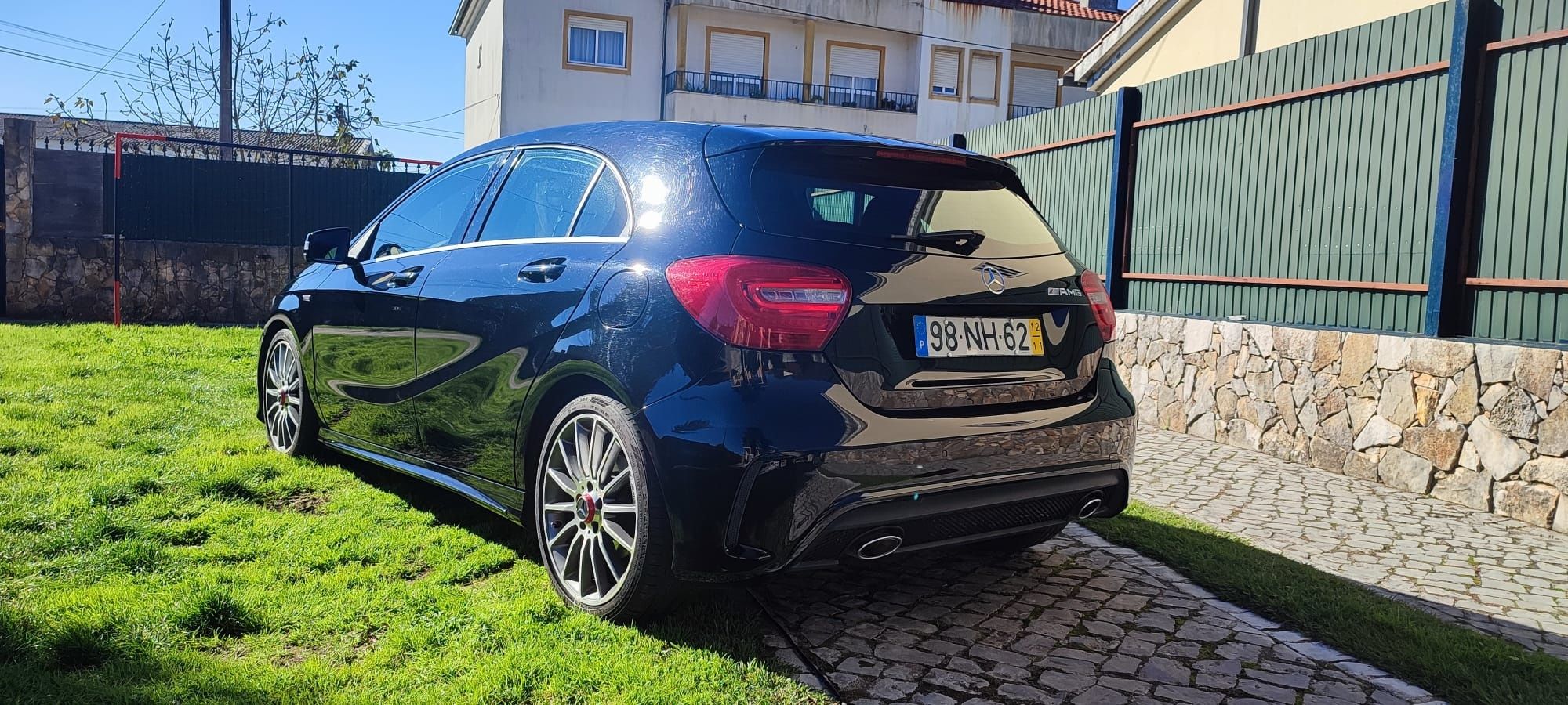 Mercedes A180CDI AMG Line NACIONAL