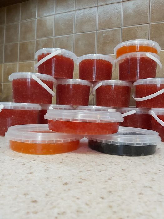 Ікра горбуші, кети та веслонос Икра красная